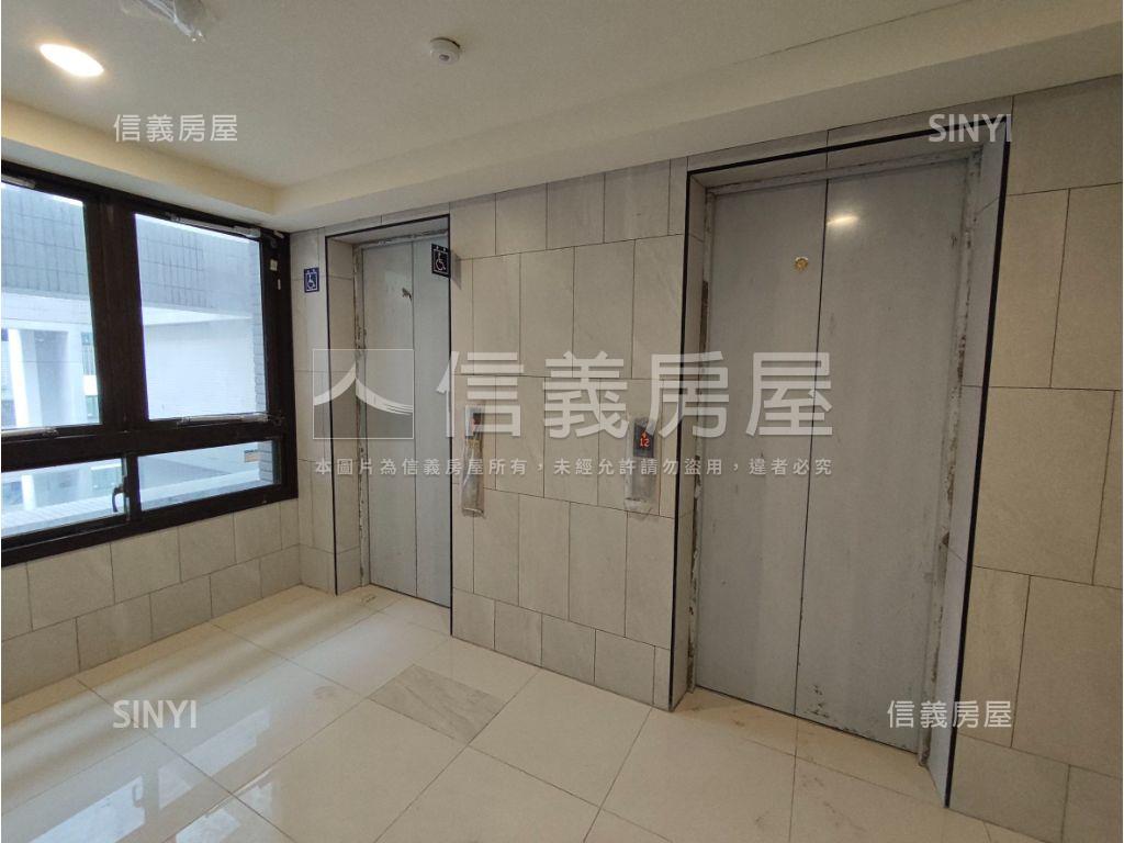 稀有鼎藏學苑兩房車位房屋室內格局與周邊環境