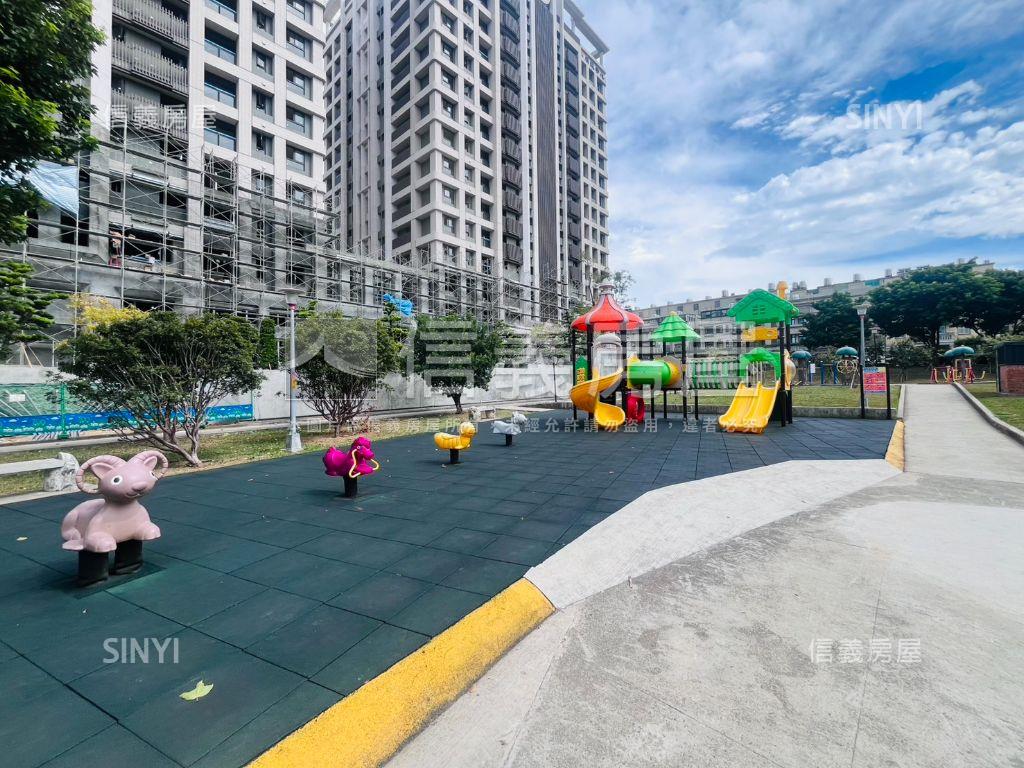 稀有鼎藏學苑兩房車位房屋室內格局與周邊環境