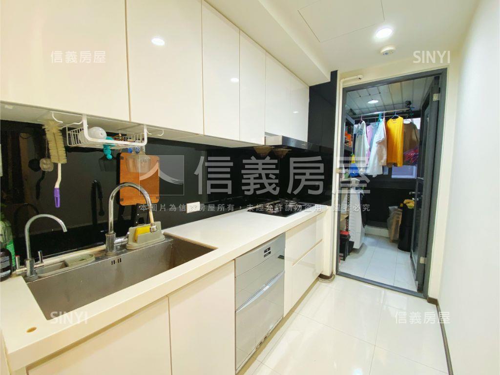 東大ＨＯＬＡ採光２房平車房屋室內格局與周邊環境