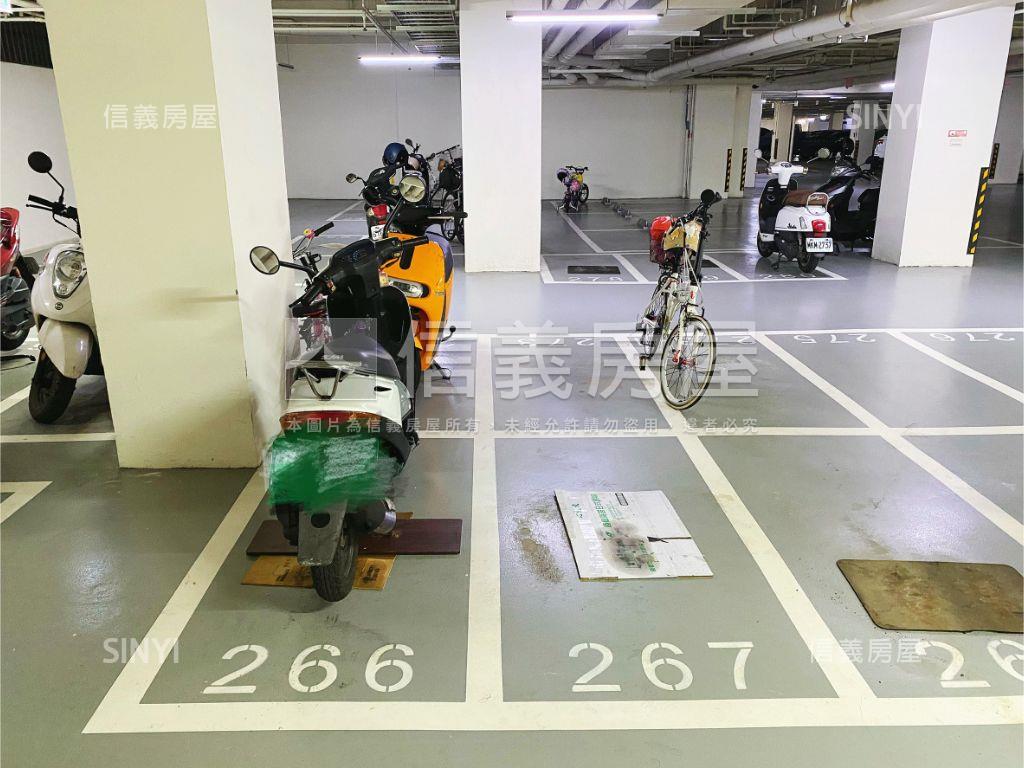 東大ＨＯＬＡ採光２房平車房屋室內格局與周邊環境