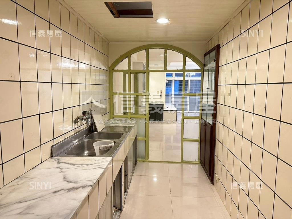 五峰國中．公寓３樓漂亮屋房屋室內格局與周邊環境