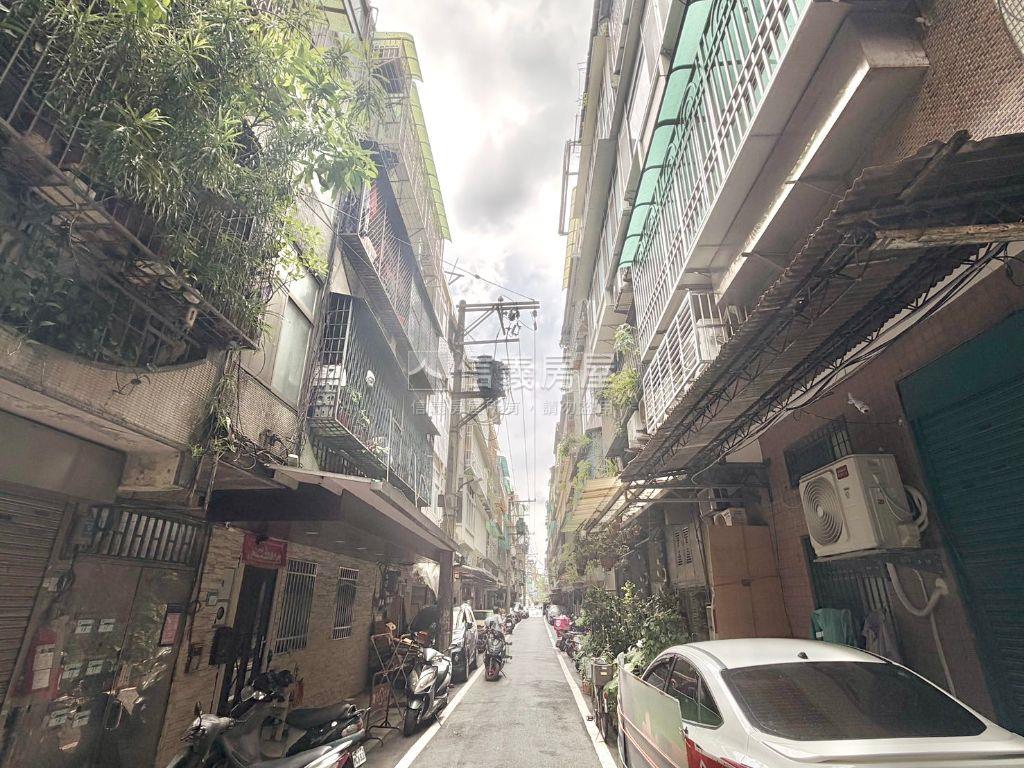 饕客之邸．自強商圈美寓房屋室內格局與周邊環境