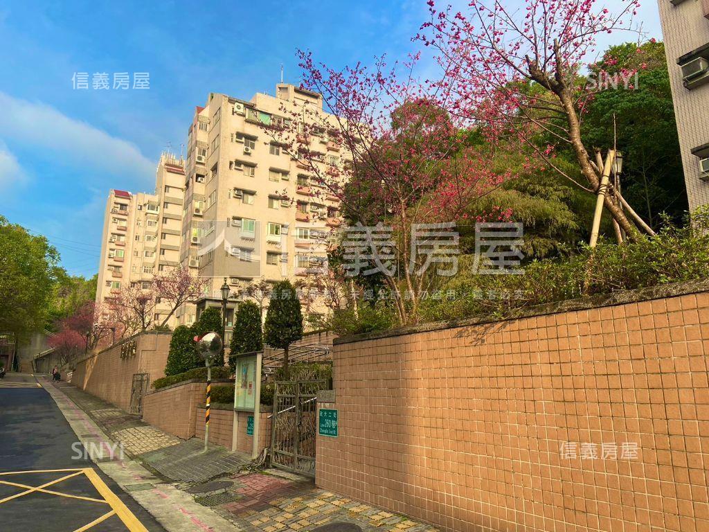 政大清境景觀三房車位房屋室內格局與周邊環境