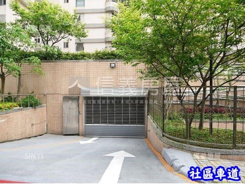 政大清境景觀三房車位房屋室內格局與周邊環境
