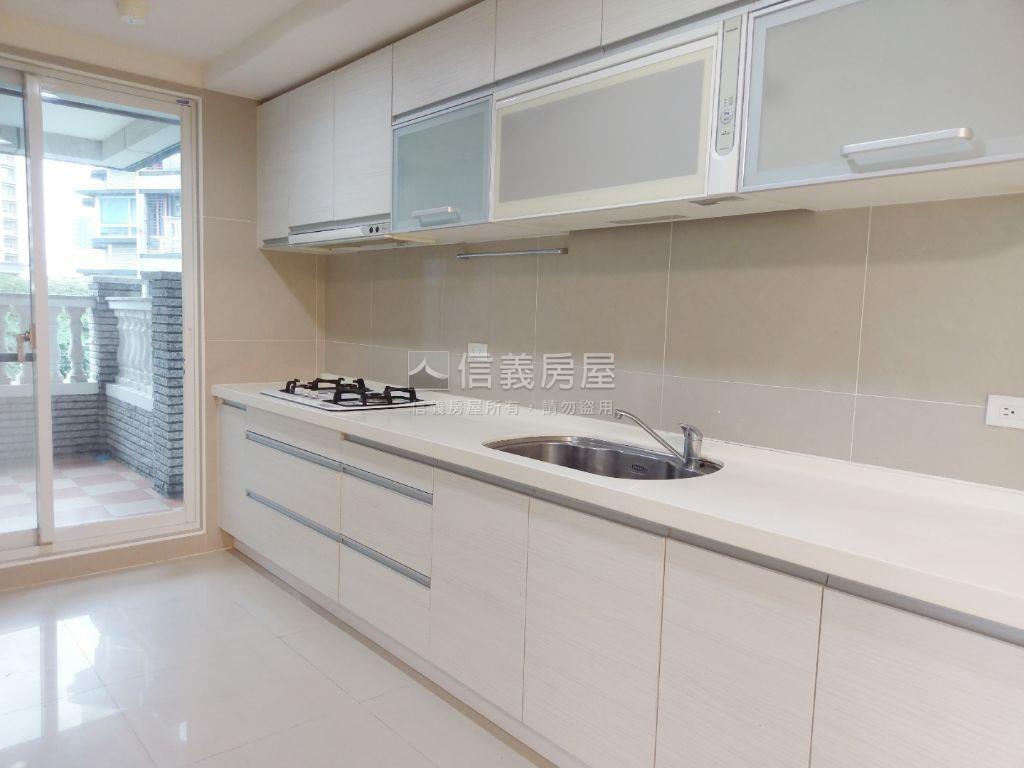台北灣．江南面溪大四房房屋室內格局與周邊環境