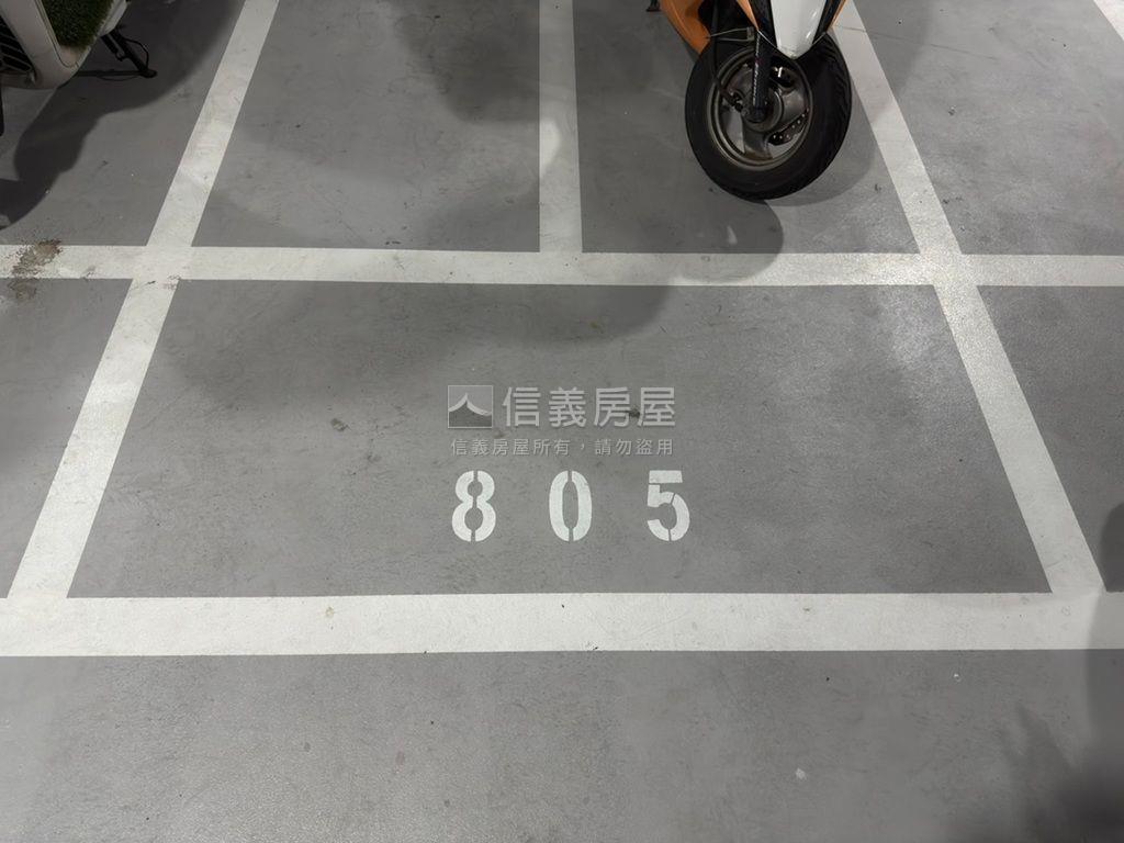 市政愛悅高樓層附車位房屋室內格局與周邊環境