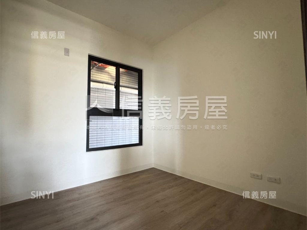 艾美館ＮＯ．８二房平車房屋室內格局與周邊環境