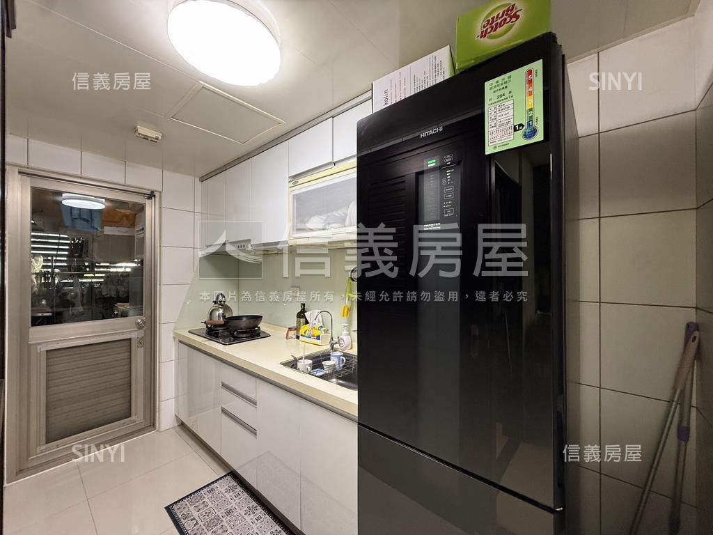 全世界｜高樓邊間面中庭房屋室內格局與周邊環境