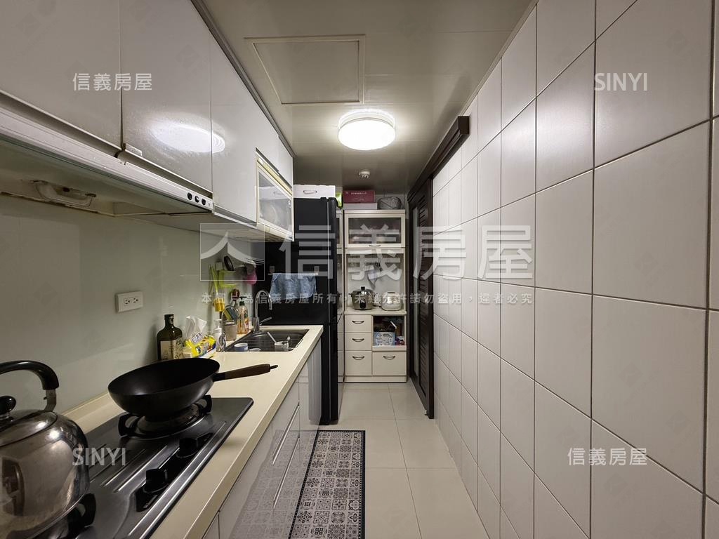 全世界｜高樓邊間面中庭房屋室內格局與周邊環境