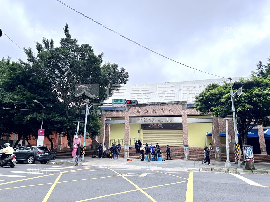 中正新裝潢收租２樓房屋室內格局與周邊環境