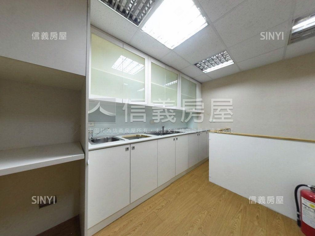 富春花園金店面住辦房屋室內格局與周邊環境