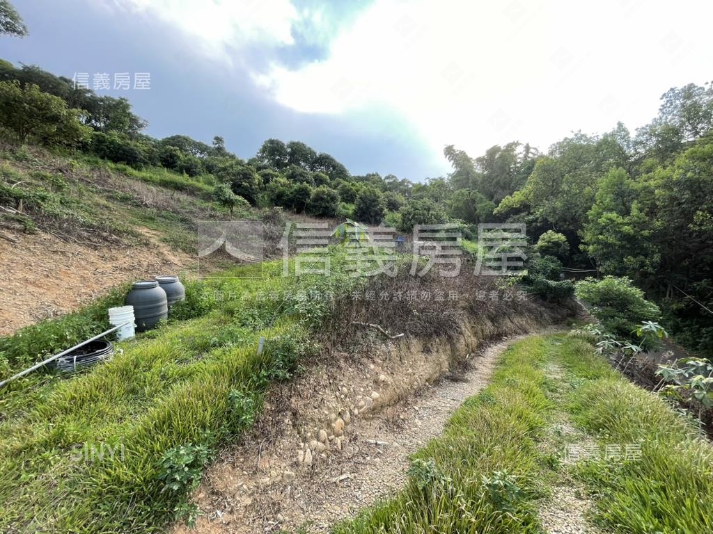 【合法開墾】休閒美地Ａ房屋室內格局與周邊環境