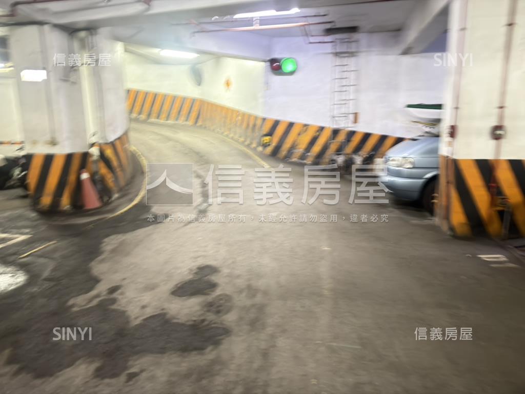 大西湖爵堡美三房附車位房屋室內格局與周邊環境