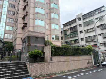 大西湖爵堡美三房附車位