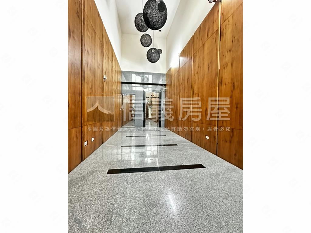 嚮陽住店一、二樓三房車位房屋室內格局與周邊環境