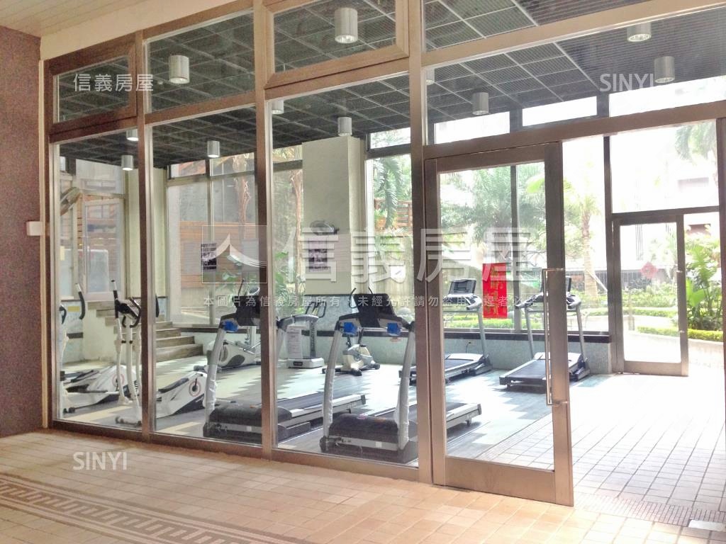 財庫邊間景觀套房房屋室內格局與周邊環境