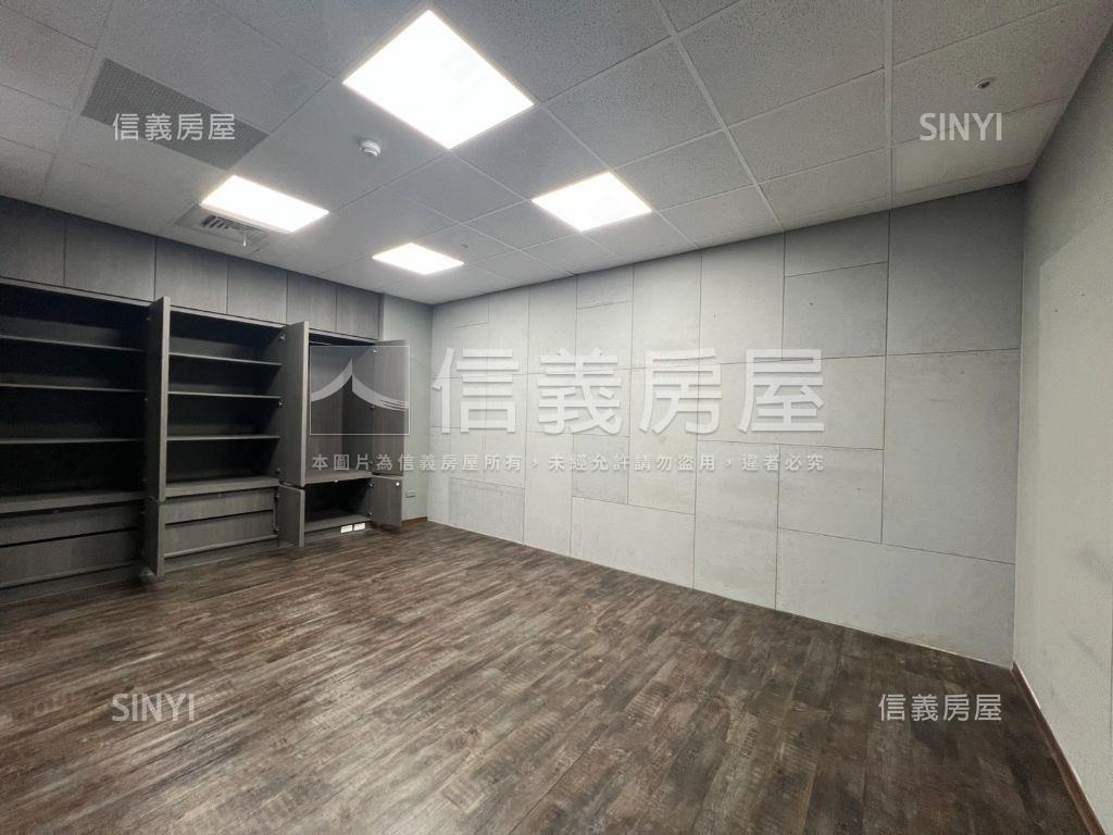 內科日內瓦面寬金店房屋室內格局與周邊環境