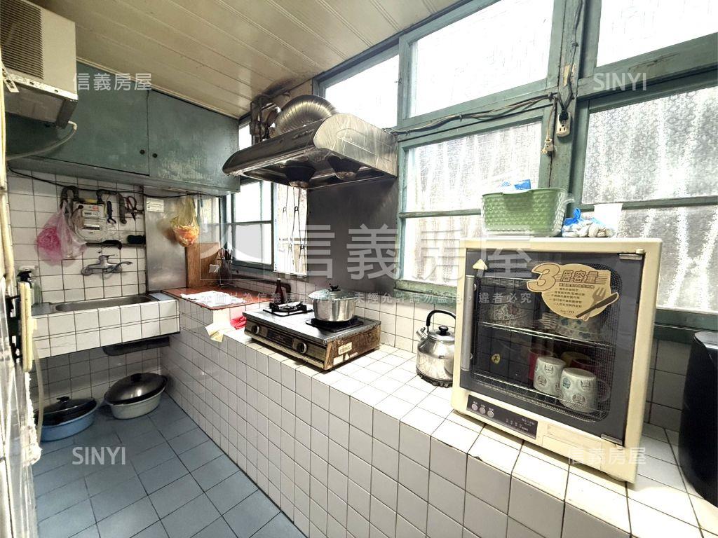 萬大路三樓房屋室內格局與周邊環境