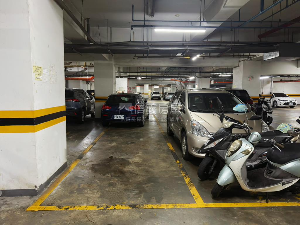 大有路高樓四房車位屋況佳房屋室內格局與周邊環境