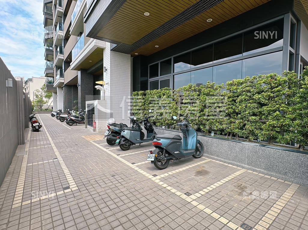 店長推薦仁武景觀寬敞平車房屋室內格局與周邊環境