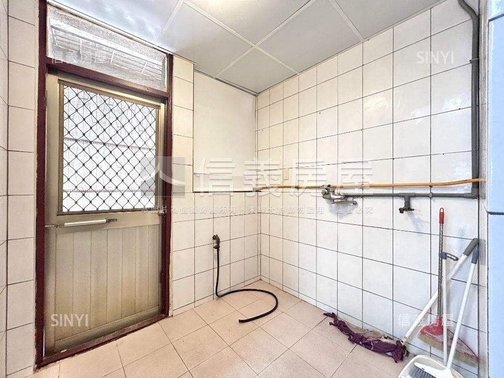 便宜！勤美朝南採光兩房房屋室內格局與周邊環境