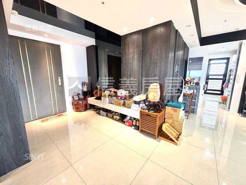 楠梓瀚百萬裝潢景觀豪邸房屋室內格局與周邊環境
