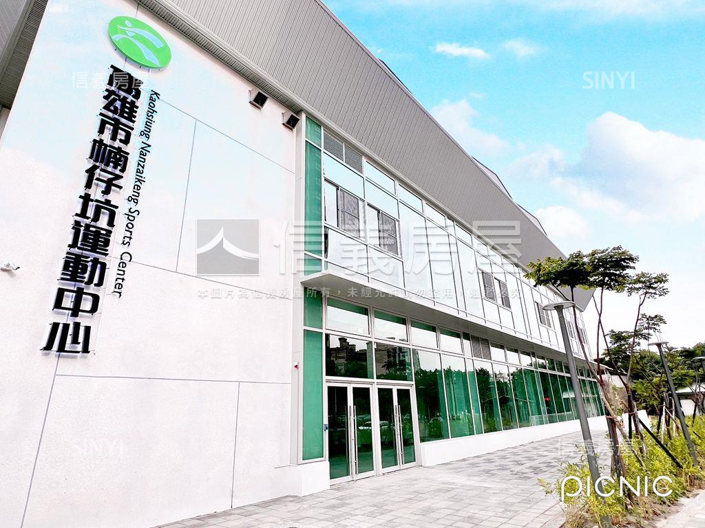 楠梓瀚百萬裝潢景觀豪邸房屋室內格局與周邊環境