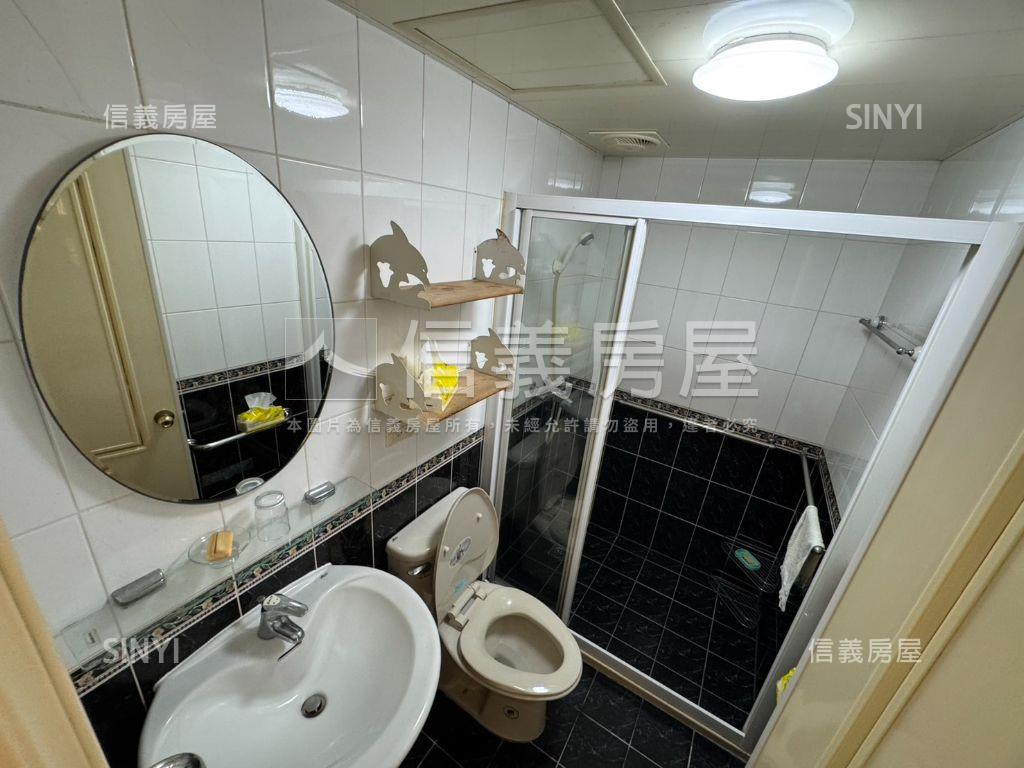 專任☆稀有大學園區四房房屋室內格局與周邊環境