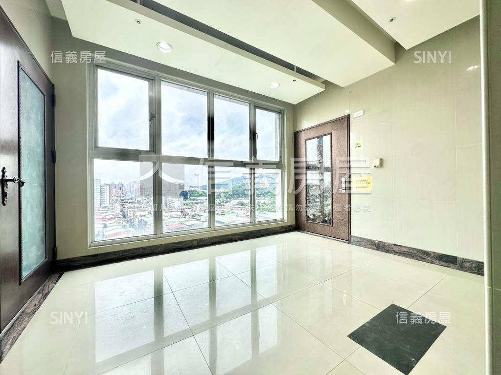 近萬大ＬＧ０８三房車位房屋室內格局與周邊環境