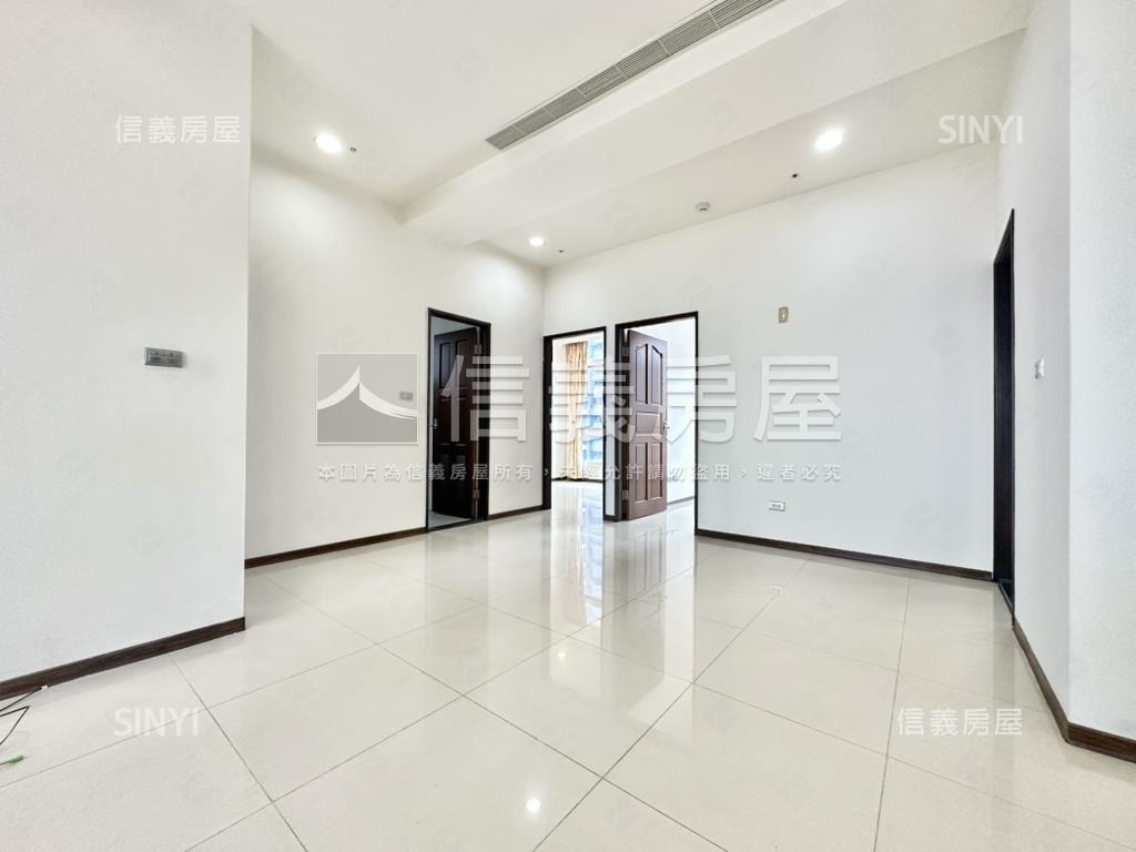 近萬大ＬＧ０８三房車位房屋室內格局與周邊環境