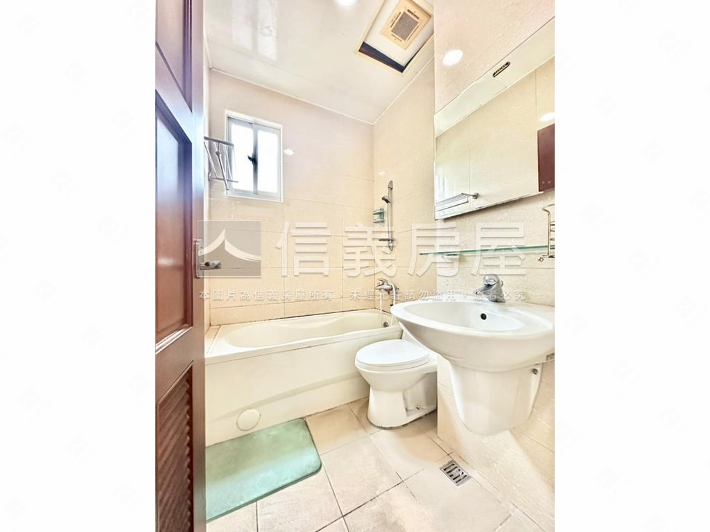 近萬大ＬＧ０８三房車位房屋室內格局與周邊環境