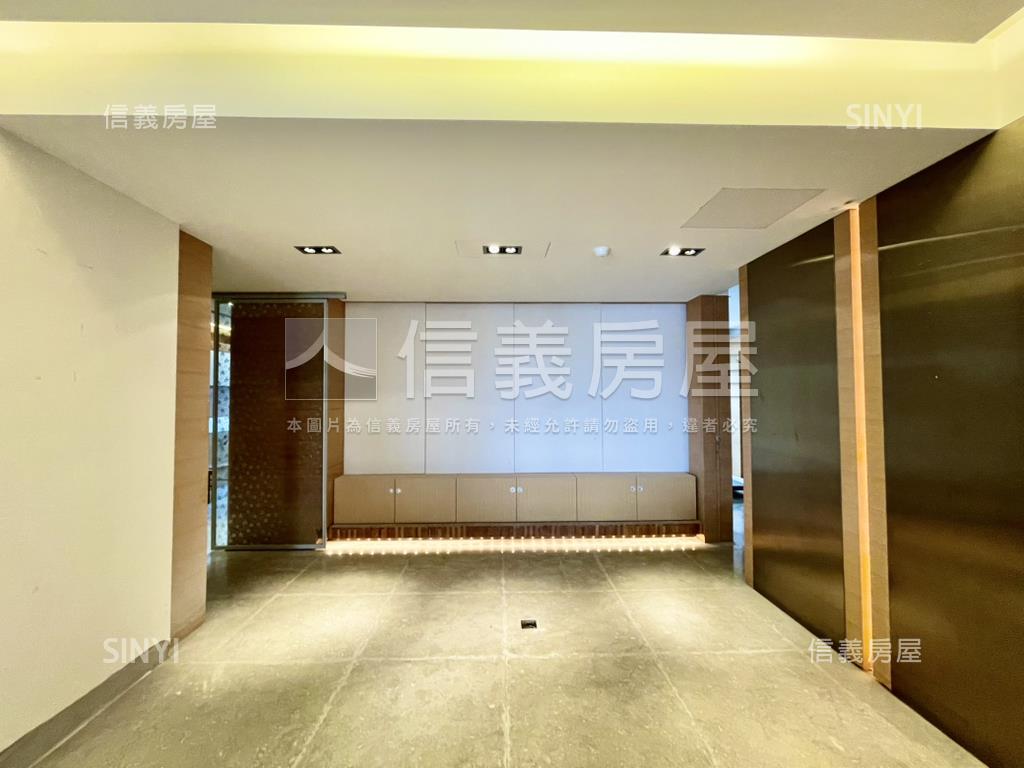 藏峰氣派鋼骨高樓名宅房屋室內格局與周邊環境