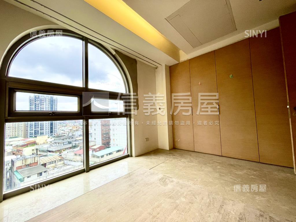 藏峰氣派鋼骨高樓名宅房屋室內格局與周邊環境