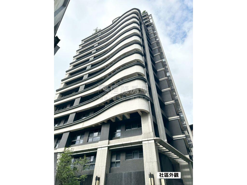 近車站春田吉市２房房屋室內格局與周邊環境