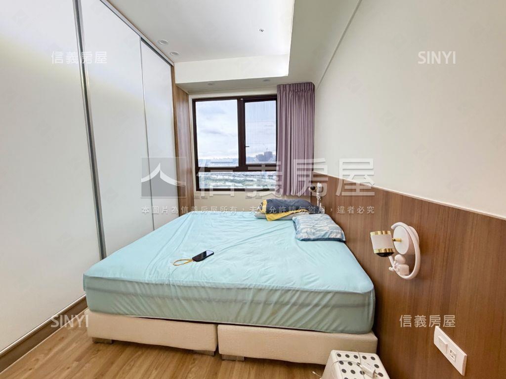 芬蘭極光四房河景帝王戶房屋室內格局與周邊環境