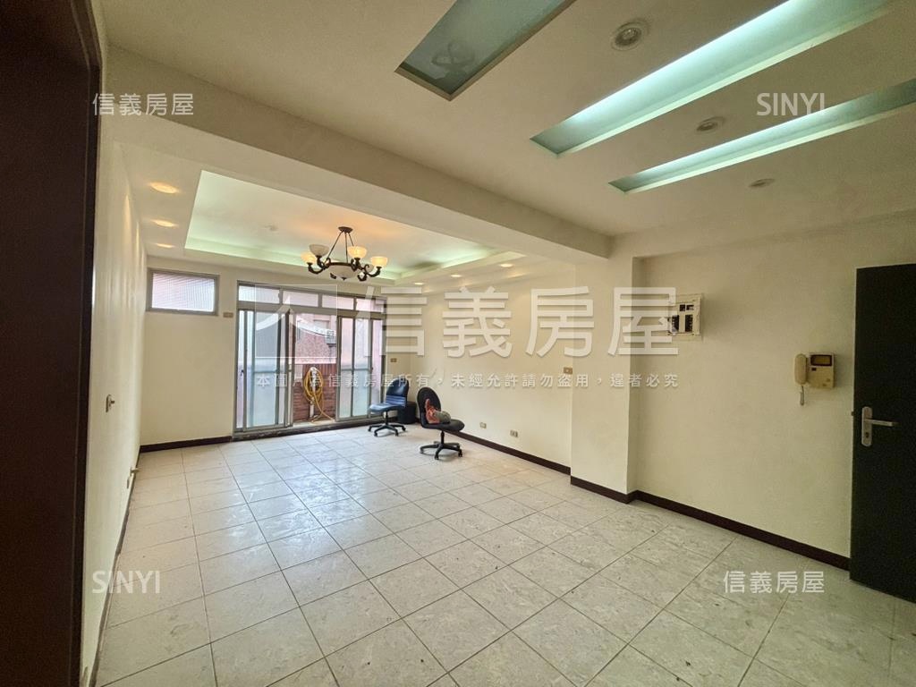 翡翠宮庭房屋室內格局與周邊環境