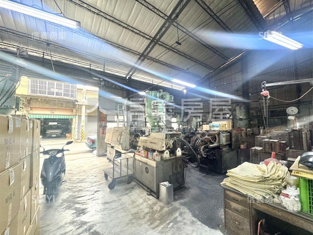 百坪三照住商用房屋室內格局與周邊環境