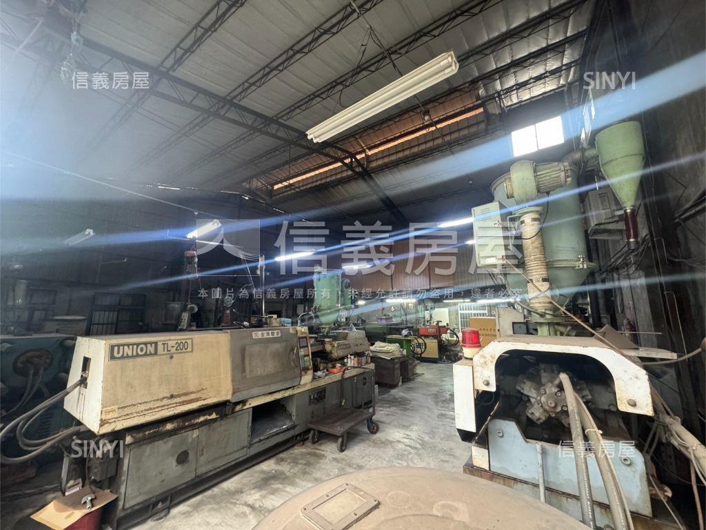 百坪三照住商用房屋室內格局與周邊環境