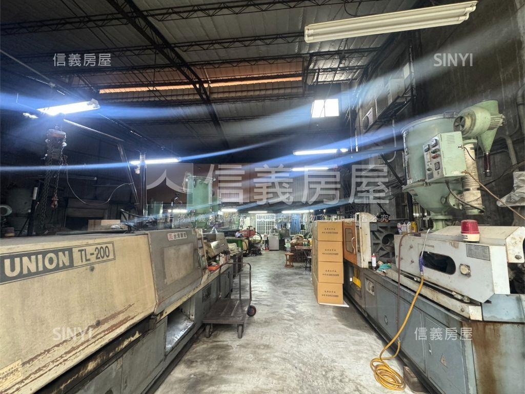 百坪三照住商用房屋室內格局與周邊環境