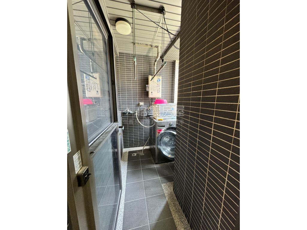 ＮＹ璞緻三房房屋室內格局與周邊環境