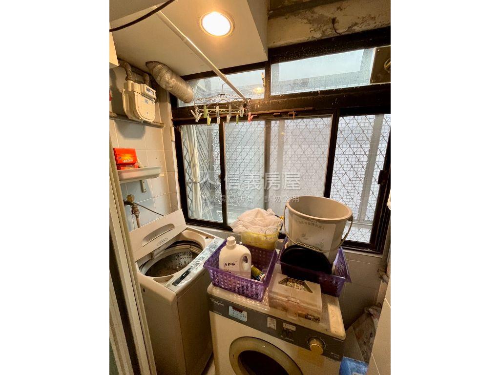 捷運中正學區邊間電梯三房房屋室內格局與周邊環境