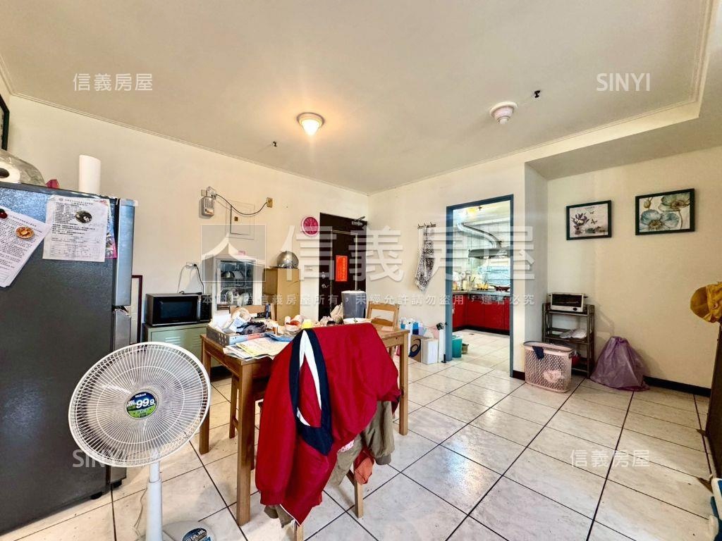 公寓價買大樓三房四面採光房屋室內格局與周邊環境