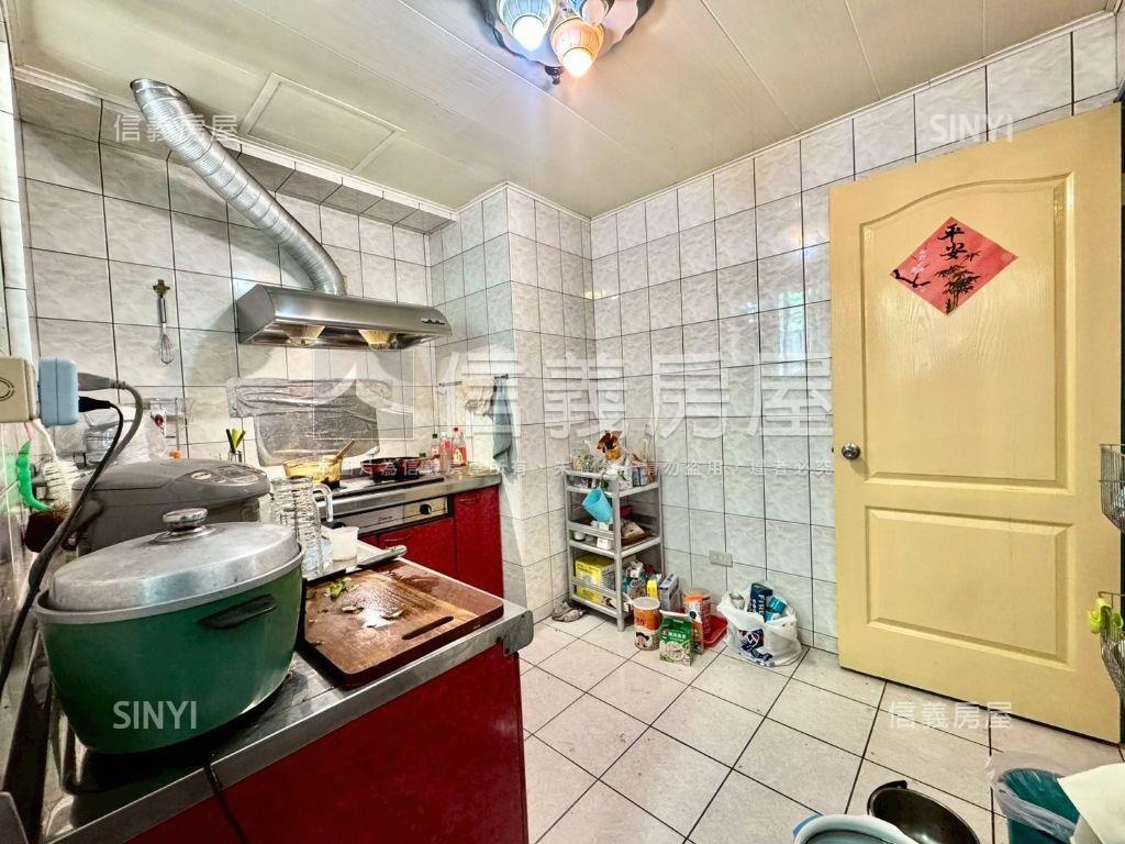 公寓價買大樓三房四面採光房屋室內格局與周邊環境