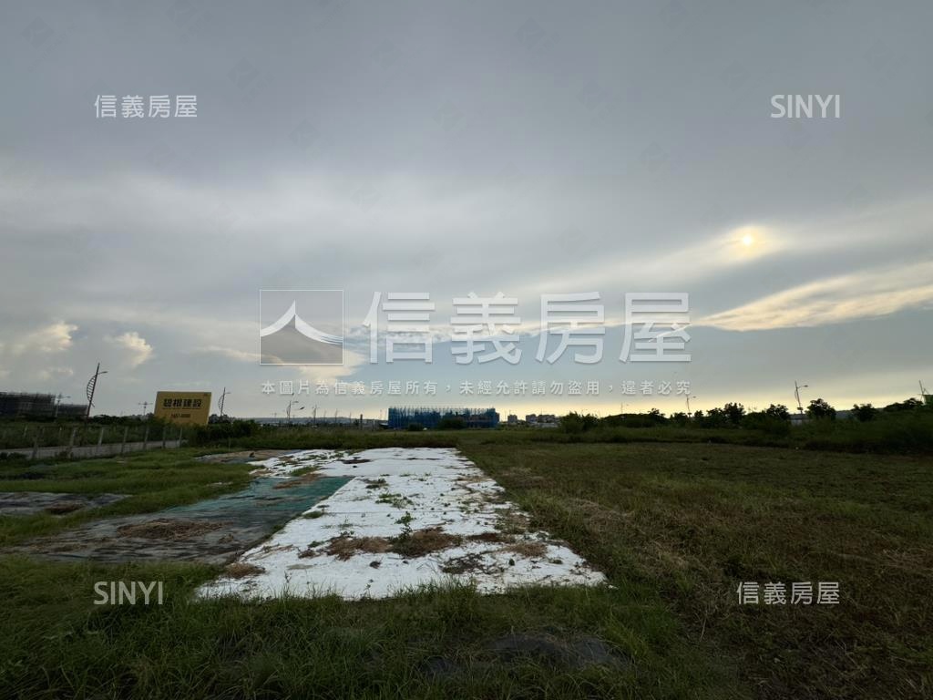 １３期樂田段雙面臨路角地房屋室內格局與周邊環境