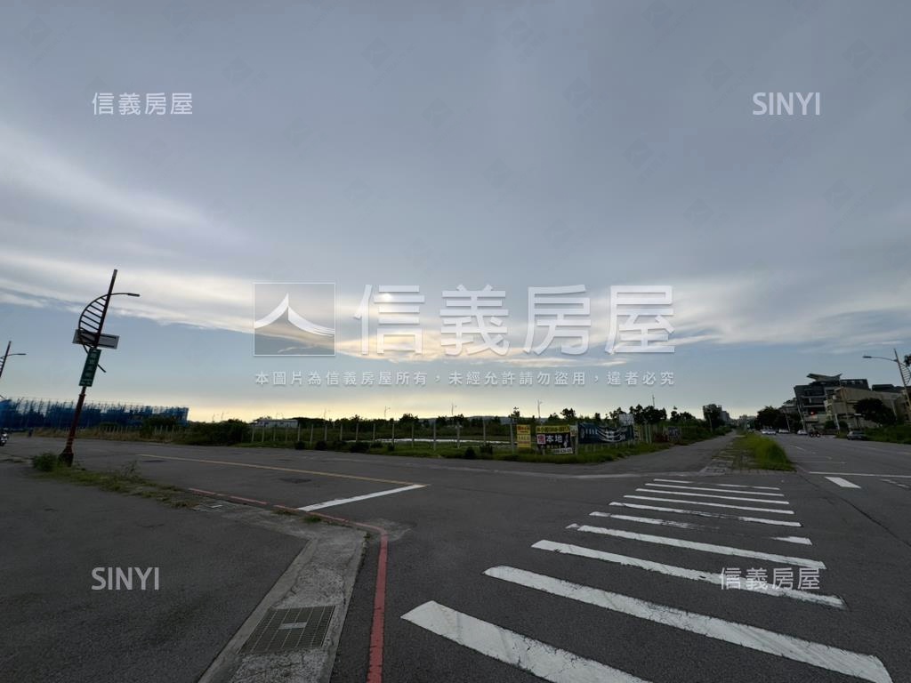 １３期樂田段雙面臨路角地房屋室內格局與周邊環境