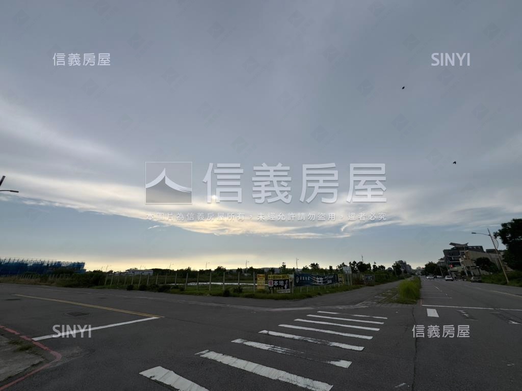 １３期樂田段雙面臨路角地房屋室內格局與周邊環境