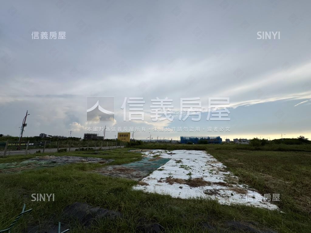 １３期樂田段雙面臨路角地房屋室內格局與周邊環境