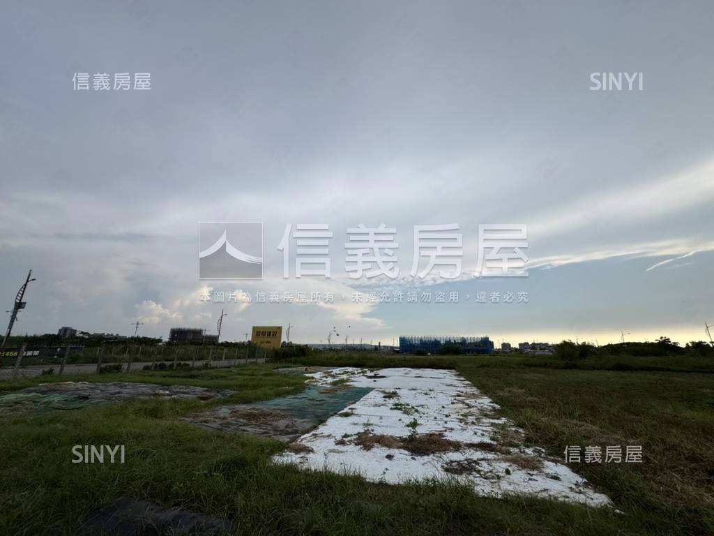 １３期樂田段雙面臨路角地房屋室內格局與周邊環境