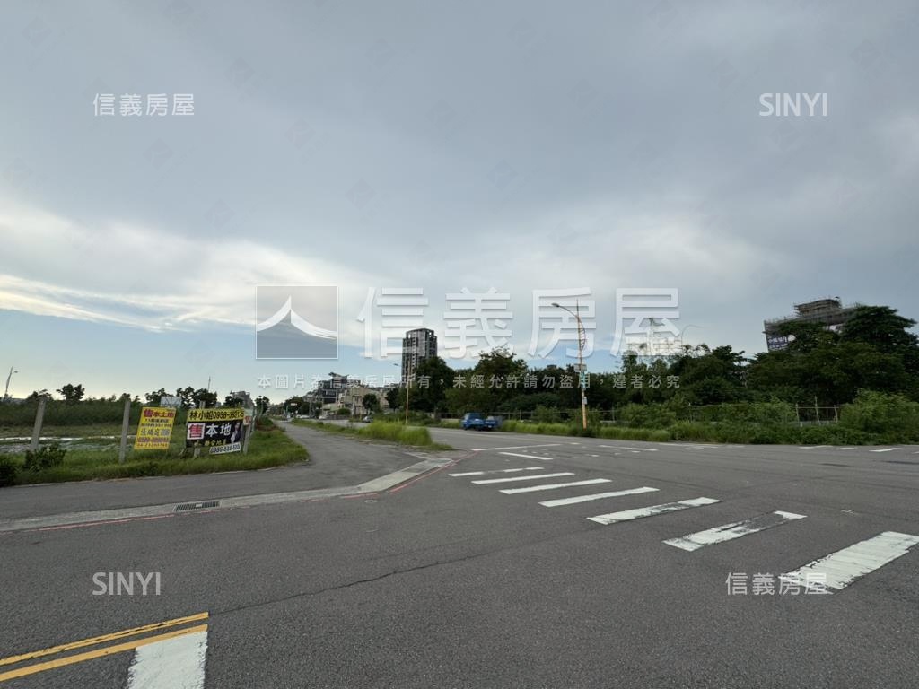 １３期樂田段雙面臨路角地房屋室內格局與周邊環境