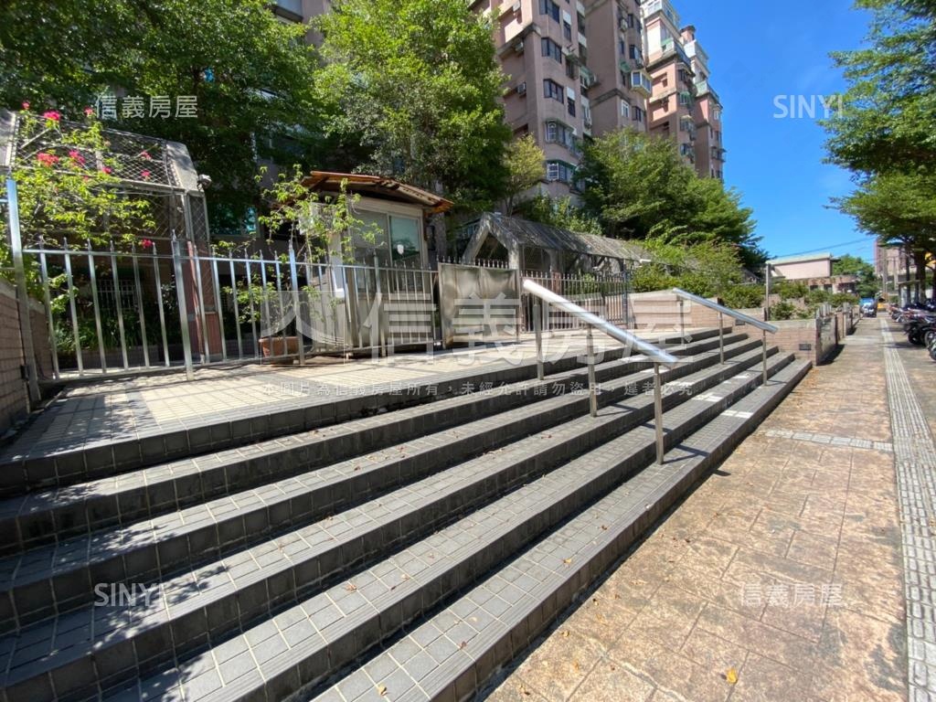 世貿國家稀有低總價兩房房屋室內格局與周邊環境